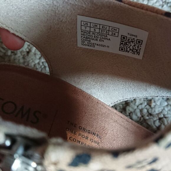 TOMS OrthoLite Majorca Cutout Sandals Natural Textured Cheetah size 7 - Picture 12 of 16
